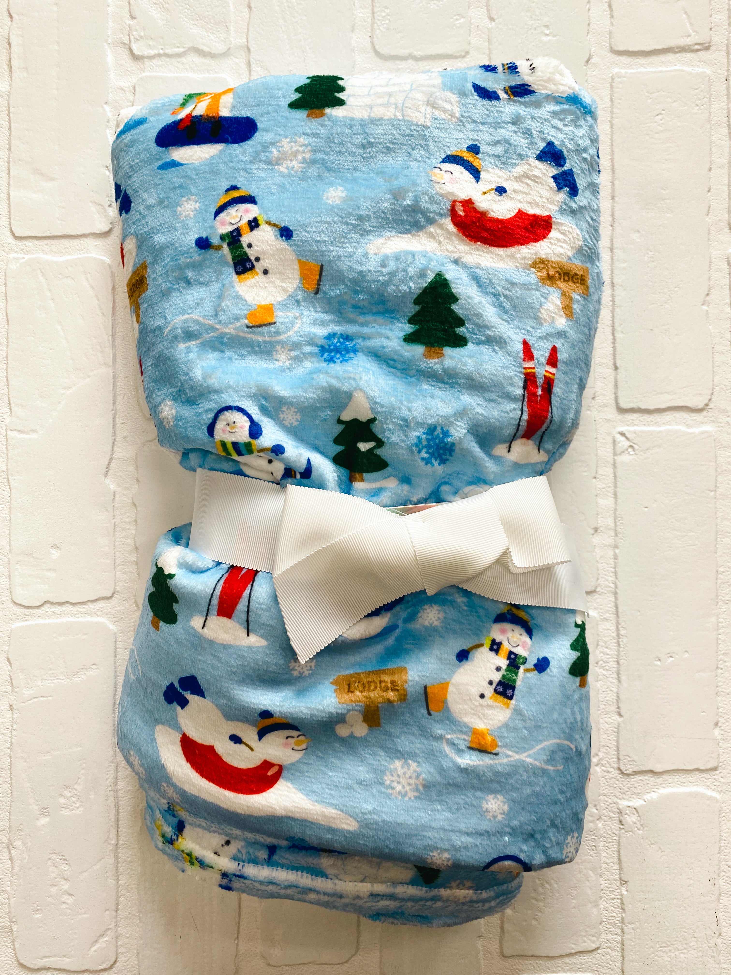 Snowy Playtime Quilted Blanket NCU0NT2119