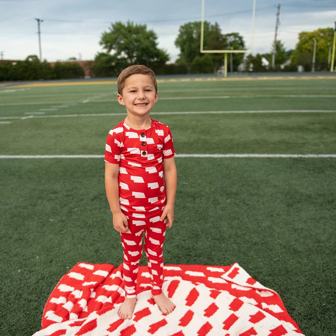 nebraska scarlet and cream plush blanket