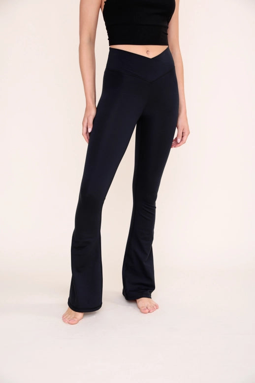 black venice crossover pant