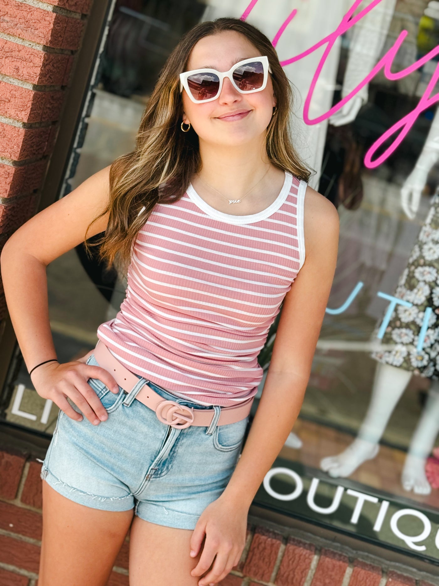 pink stripe contrast sleeveless trim top