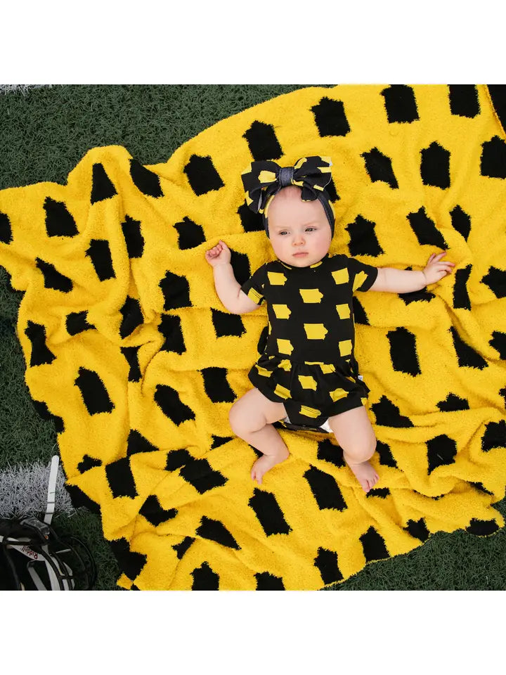 iowa black and gold plush blanket