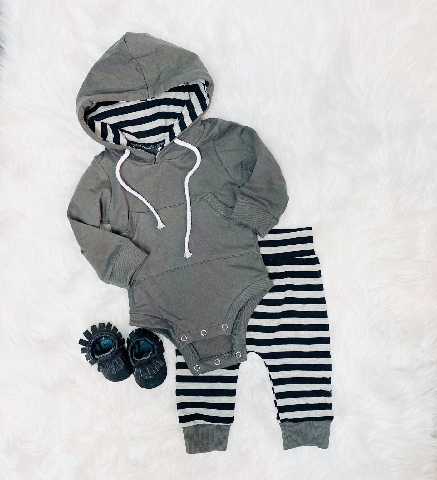 gray striped 2 piece hooded set