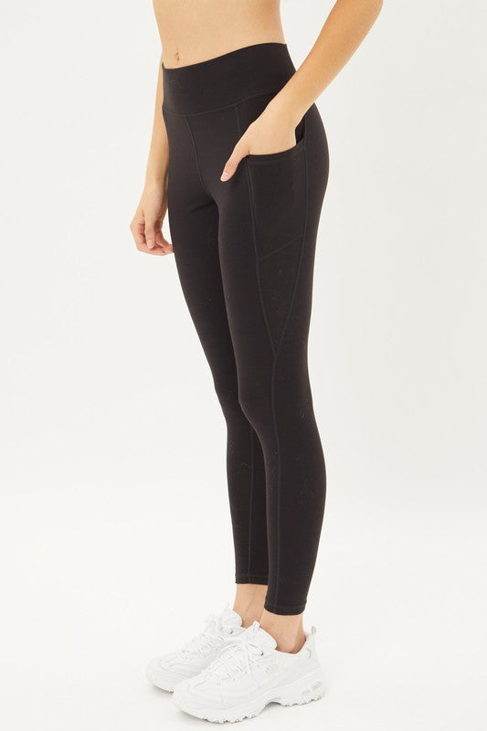 black butter leggings with triangle side pocket