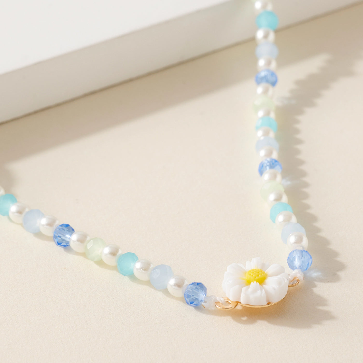 flower glass bead choker necklace