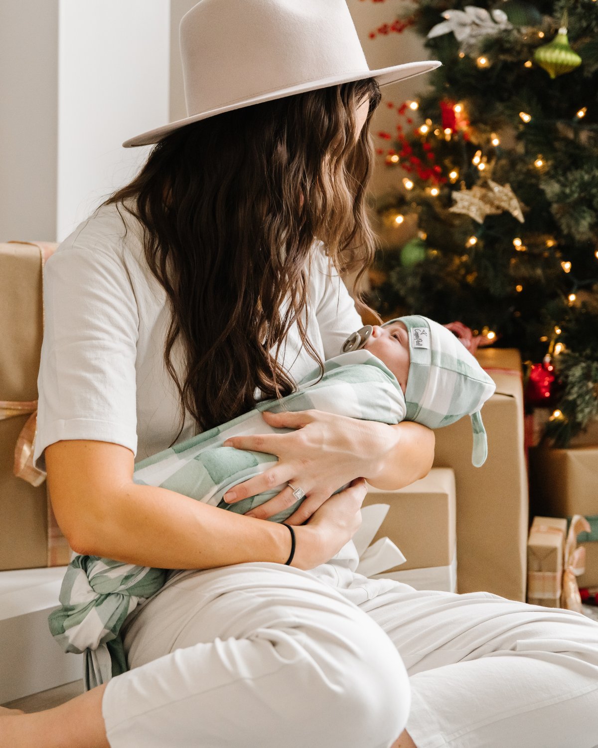 pine newborn knotted gown