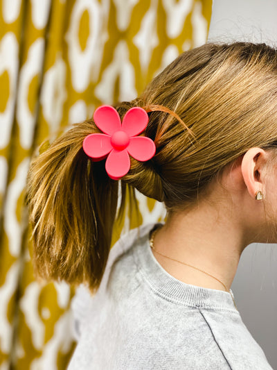 jumbo daisy hair clip