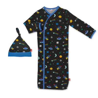 space chase modal magnetic sack gown & hat